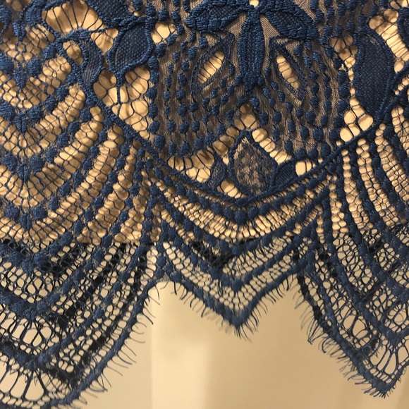 Express lace top - Picture 7 of 8